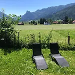 Veronika Mit 2000qm Garten Und Bergblick * Унтераммергау
