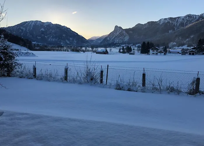 Feriehus Veronika Mit 2000qm Garten Und Bergblick Unterammergau